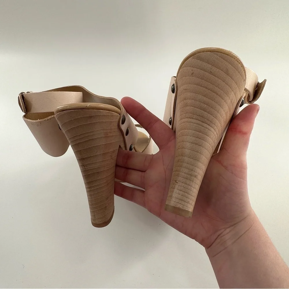 Sergio Rossi heels size 7.5 bone light pink Italian leather wooden platforms
